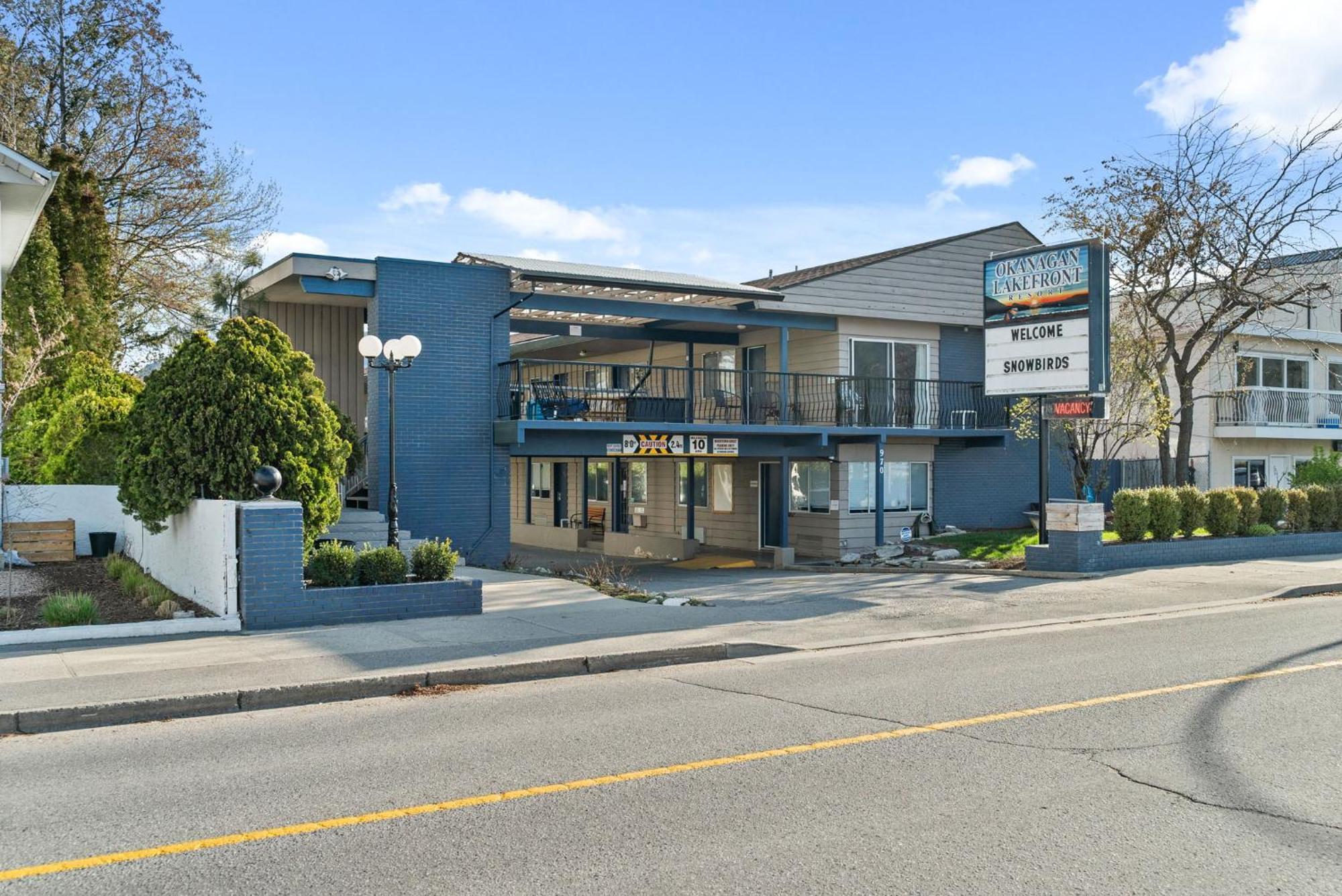 Okanagan Lakefront Resort Penticton Bagian luar foto