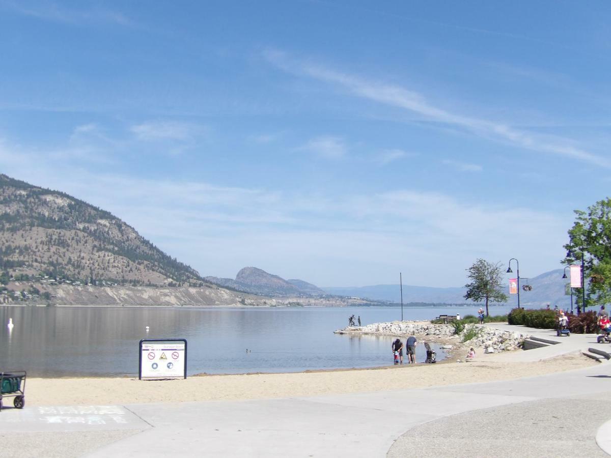 Okanagan Lakefront Resort Penticton Bagian luar foto